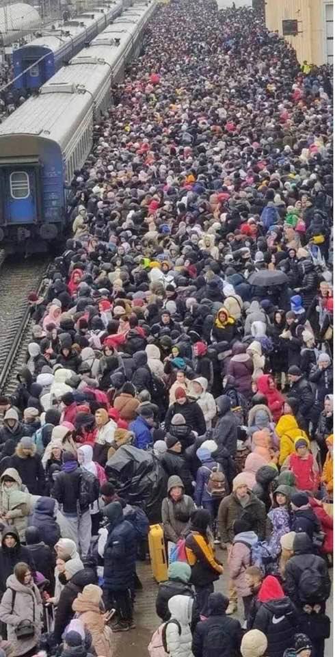 ukraine train station war